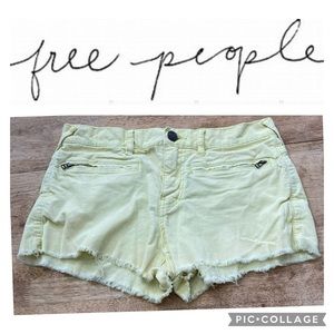 Free People Women’s Size 27 Yellow Corduroy Raw Edge‎ Shorts